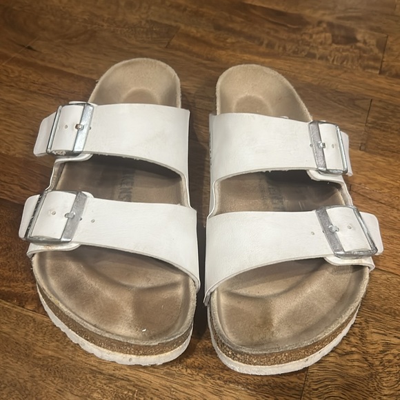 Birkenstock, Arizona sandal in white size 7 - Picture 5 of 10
